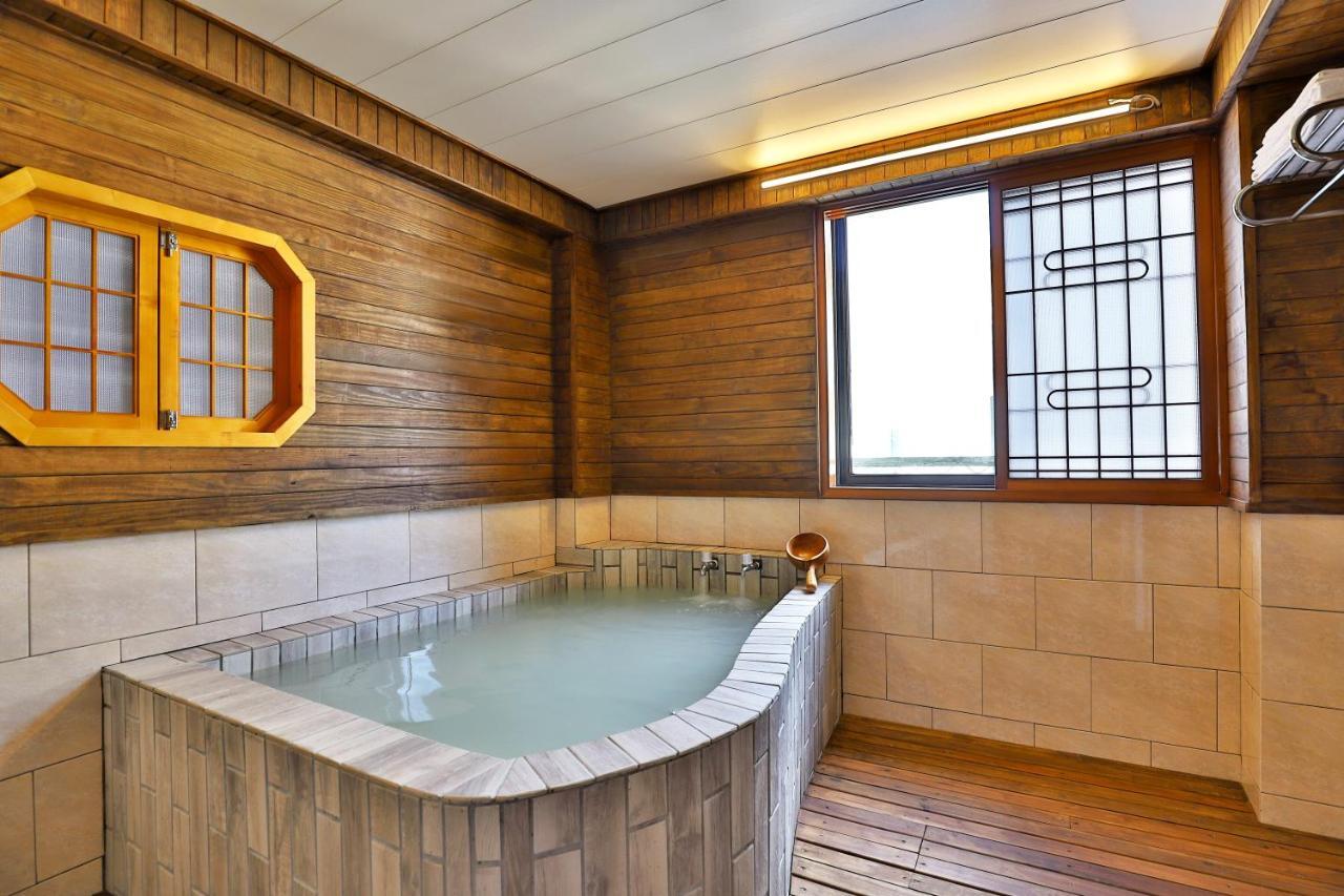 Phoenix Pavilion Hot Spring Hotel Taipeh Exterior foto